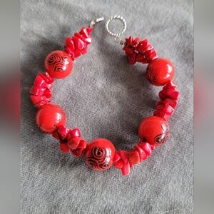🌼2/$12 Artisan made red dyed coral and glass bead bracelet